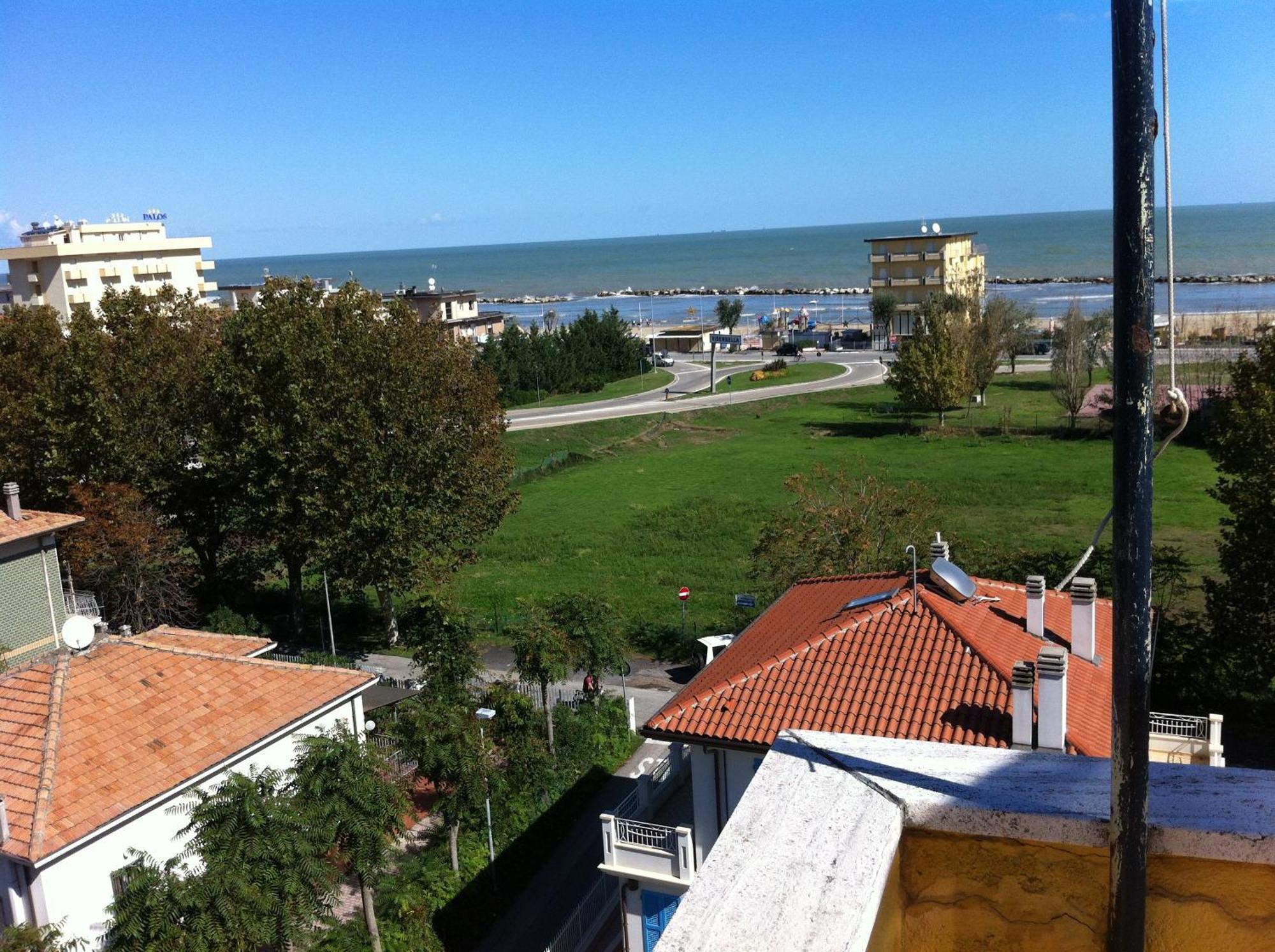 Hotel Viking Rimini Exterior photo