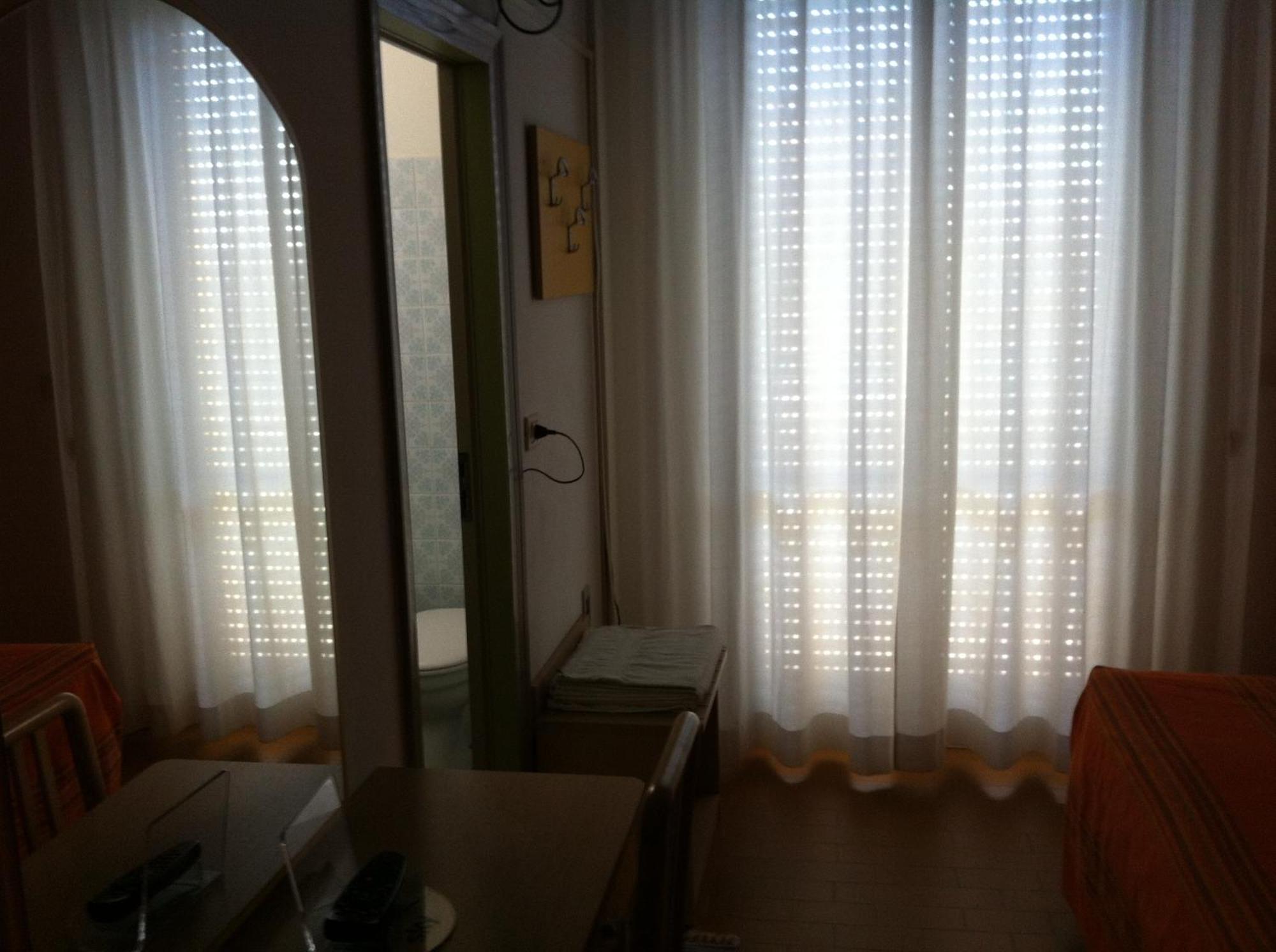 Hotel Viking Rimini Exterior photo