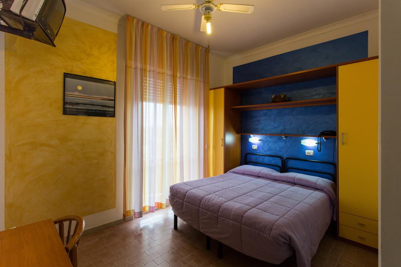 Hotel Viking Rimini Exterior photo